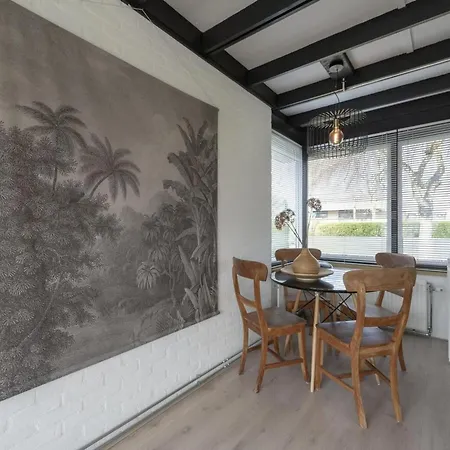 Lovely Bunglow With Patio By Belvilla Holiday home