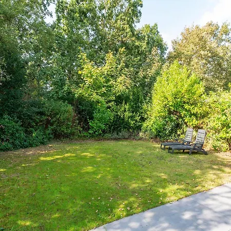 Lovely Bunglow With Patio By Belvilla Holiday home