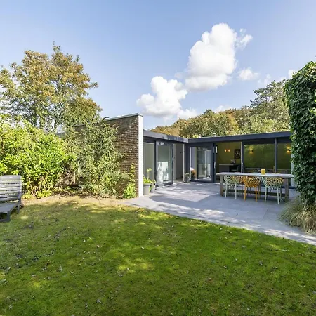 Holiday home Lovely Bunglow With Patio By Belvilla