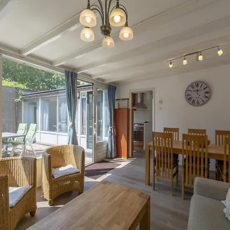 Lovely Bunglow With Patio By Belvilla Sint Maartensvlotbrug