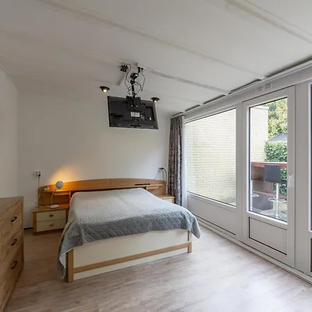 Lovely Bunglow With Patio By Belvilla Holiday home *