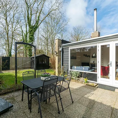 Dom wakacyjny Duinland 190, 5-guest With Garden Sint Maartensvlotbrug